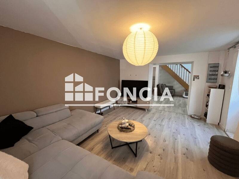 Maison à louer, 123m², SAINT YRIEIX SUR CHARENTE