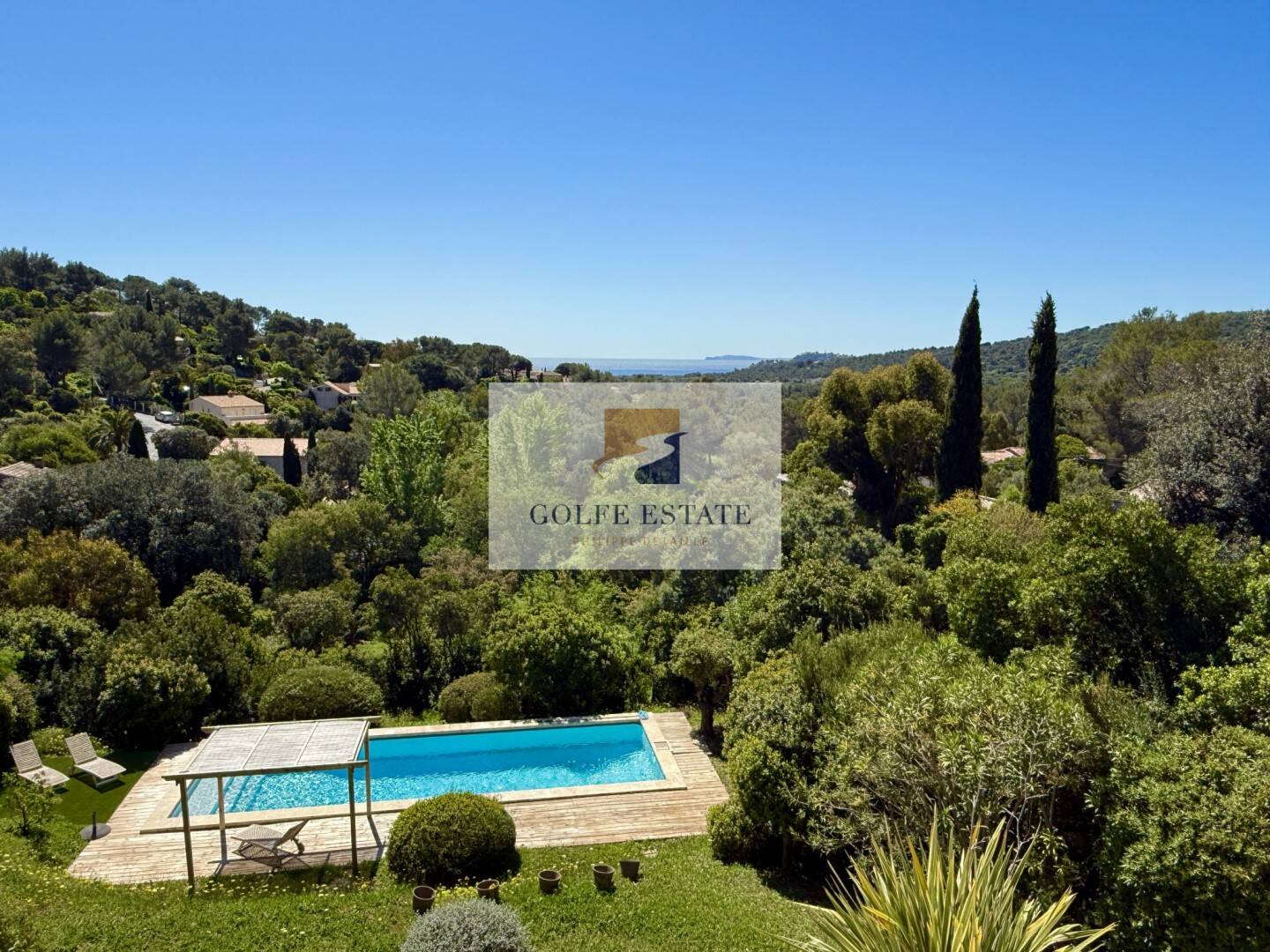 Maison à vendre, 160m², LA CROIX VALMER