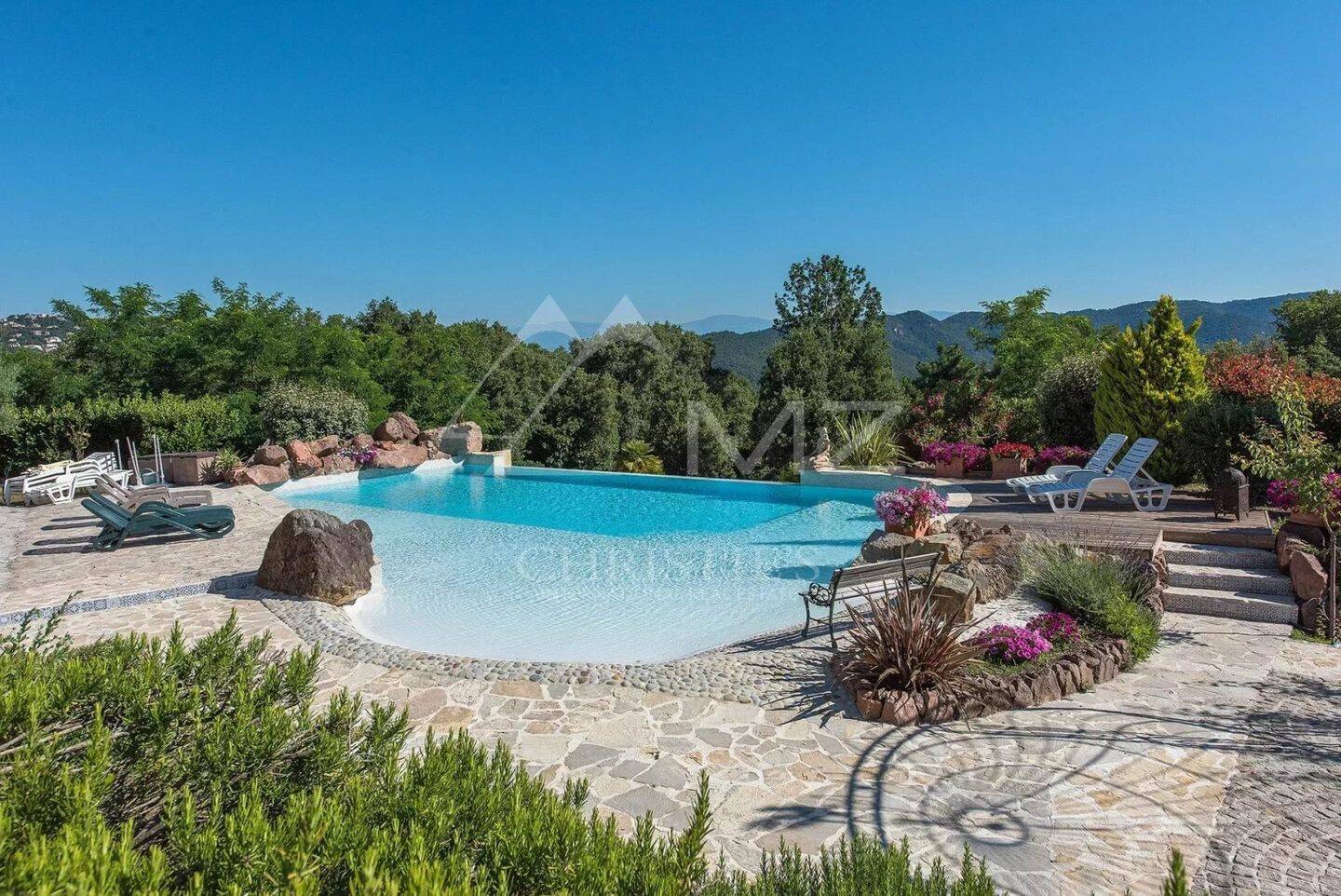 Maison à vendre, 178m², LES ADRETS DE L'ESTEREL