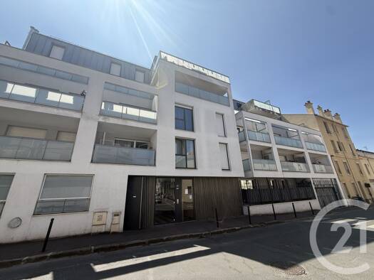 Appartement à louer 1 250 € 3 pièces 2 chambres 61,8 m² 3ème étage Gagny 93220