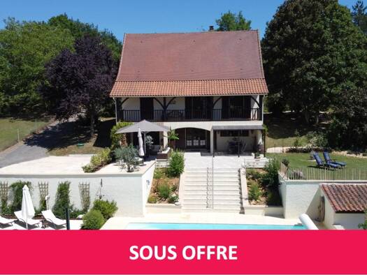 Maison à vendre 429 000 € 7 pièces 5 chambres 150 m² 1 788 m² de terrain Saint-Chamassy 24260