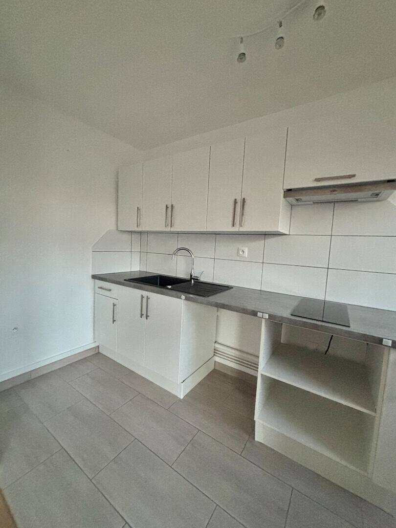 Maison à louer, 33m², SAINT MAUR DES FOSSES