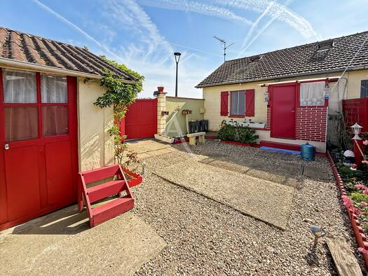 Maison à vendre 109 000 € 3 pièces 1 chambre 36 m² 392 m² de terrain Sérifontaine 60590