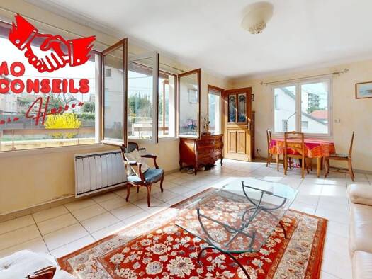 Maison à vendre 445 000 € 4 pièces 2 chambres 112 m² 1 000 m² de terrain Claveliere-Malletiere Oullins-Pierre-Bénite 69600