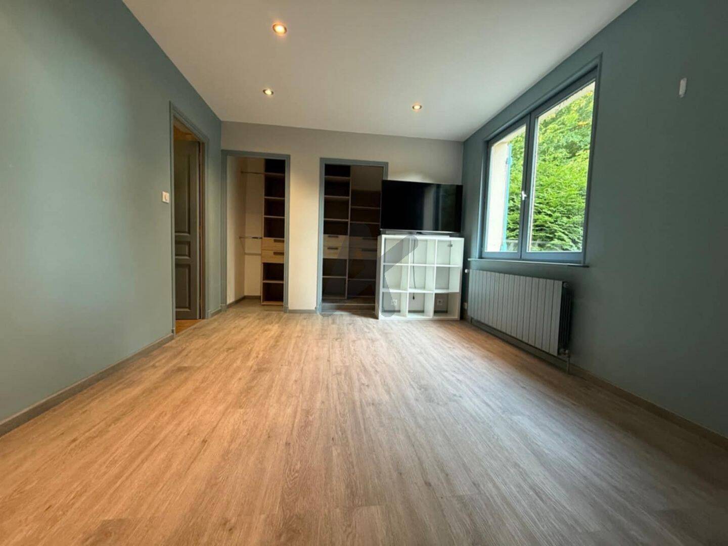 Maison à vendre, 180m², VILLIEU LOYES MOLLON