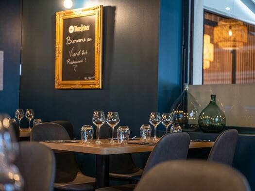 Restaurant à vendre Fonds de commerce 174 720 € 102 m² d'espace de restauration La Terrasse 38660