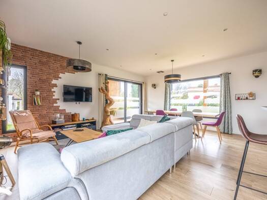 Maison à vendre 231 440 € 4 pièces 3 chambres 121 m² 679 m² de terrain Saint-Michel-le-Cloucq 85200