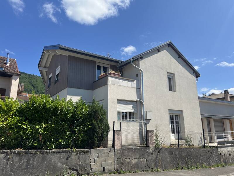 Maison à vendre, 244m², SAINT CERGUES