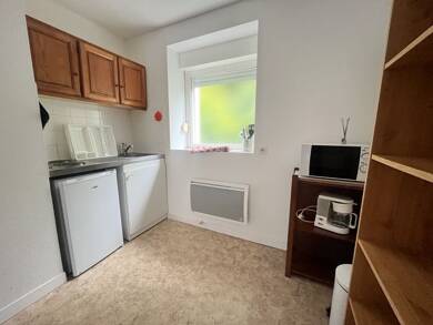 Appartement à louer 320 € 1 pièce 22 m² RDC Nord Ouest Égletons 19300