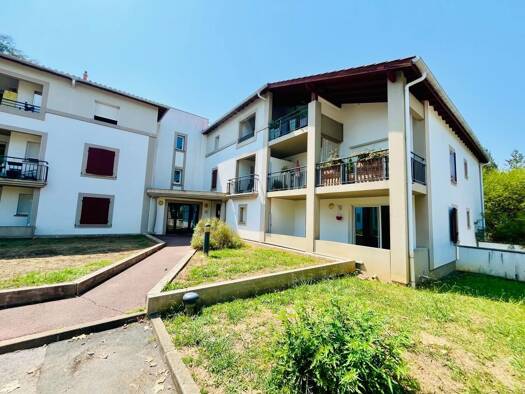 Appartement à vendre 234 500 € 3 pièces 2 chambres 65,64 m² Ustaritz 64480