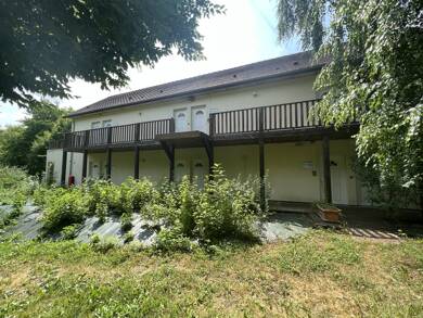 Immeuble à vendre 295 000 € 230 m² Cherisy 28500