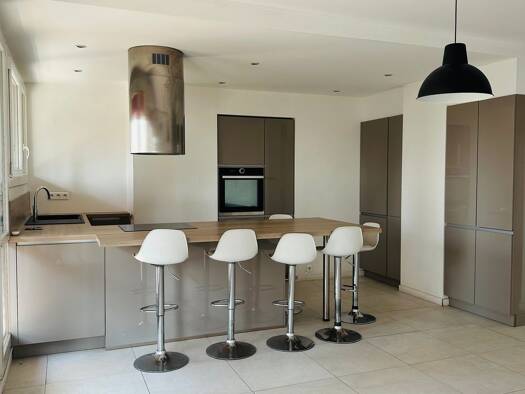 Appartement à vendre 350 000 € 3 pièces 2 chambres 81,48 m² Saint Victor Marseille 7ème arrondissement 13007