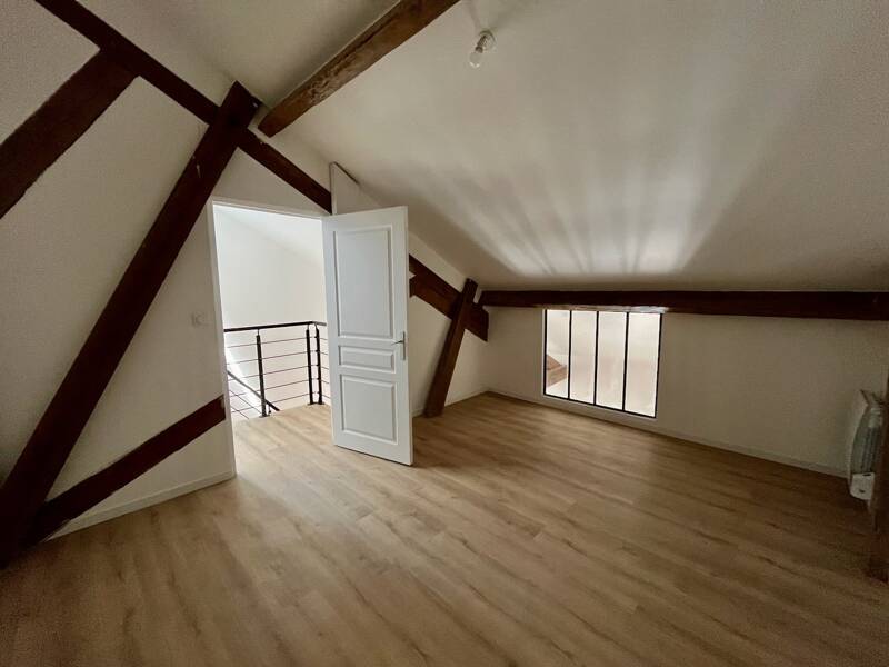 Maison à louer, 73m², SAINTE LIVRADE SUR LOT