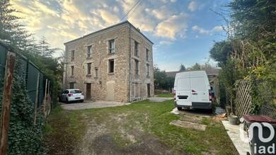 Maison à vendre 470 000 € 10 pièces 9 chambres 300 m² 629 m² de terrain Centre Ville Corbeil-Essonnes 91100