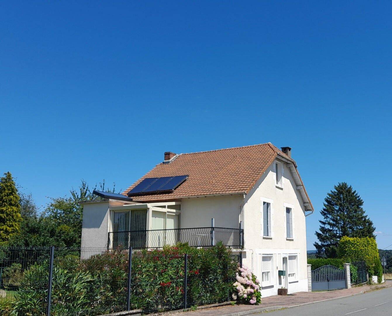 Maison à vendre, 114m², SAINT PRIEST LES FOUGERES