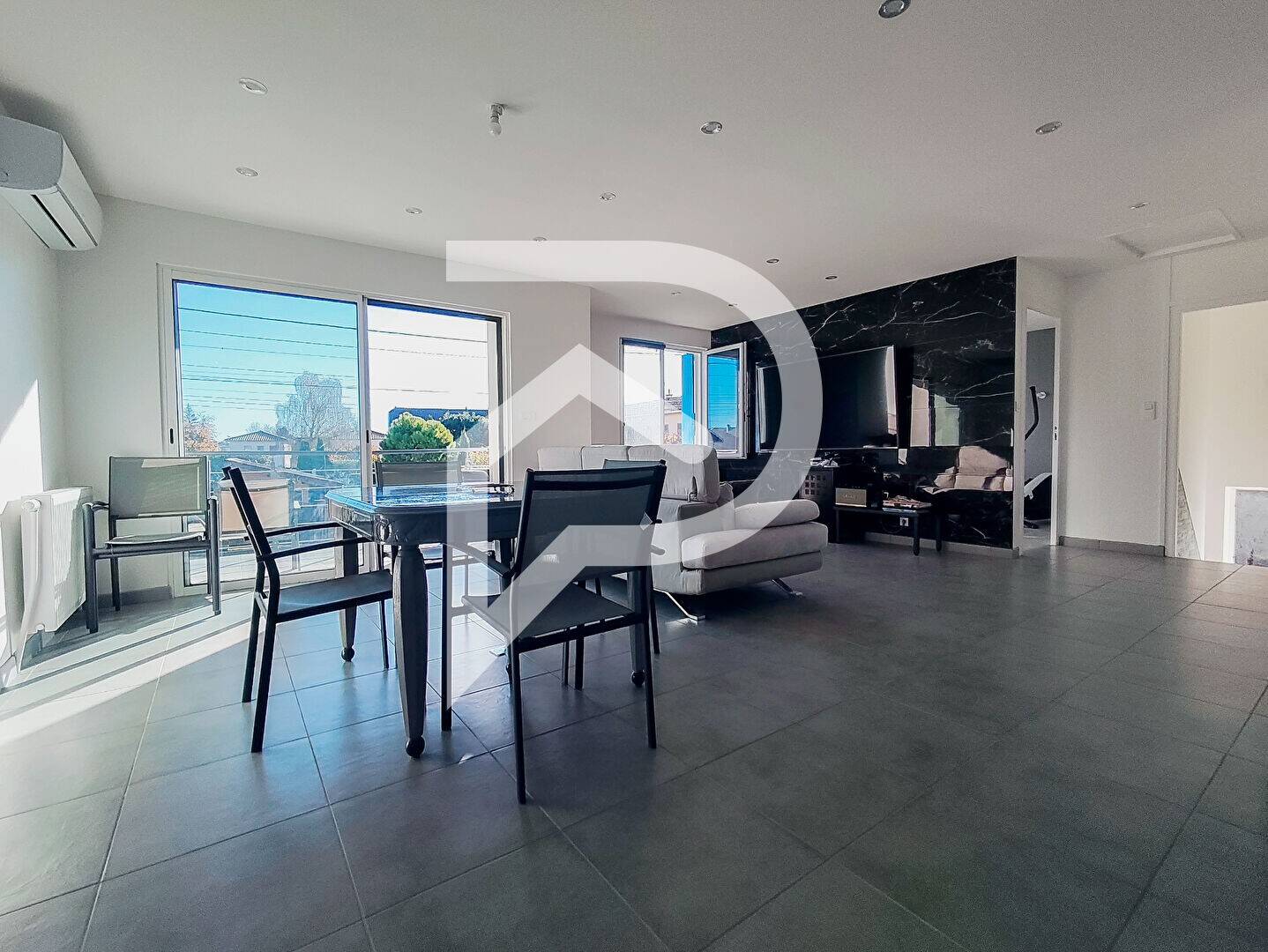 Maison à vendre, 137m², NIEVROZ