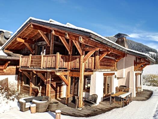 Chalet à louer 3 500 € 6 pièces 5 chambres 156 m² 650 m² de terrain Megève 74120