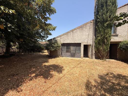 Parking à vendre 100 000 € 150 m² Varilhes 09120
