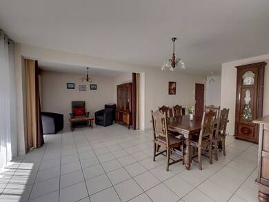 Appartement à vendre 190 000 € 3 pièces 2 chambres 79 m² Étage 1/3 La Tour d'Auvergne Saint Brieuc 22000