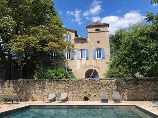 Maison à vendre 970 000 € 12 pièces 5 chambres 375 m² 3 600 m² de terrain Saint-Florent-sur-Auzonnet 30960