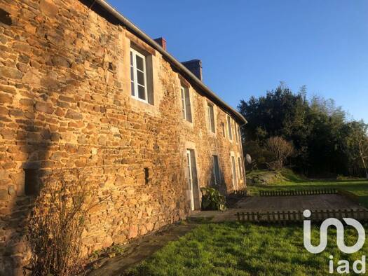 Maison à vendre 239 000 € 5 pièces 3 chambres 152 m² 5 189 m² de terrain Saint-Pierre-de-Coutances 50200