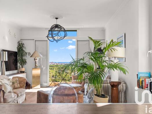 Appartement à vendre 520 000 € 4 pièces 3 chambres 108 m² Étage 4/5 Counillier Valescure Fréjus 83600