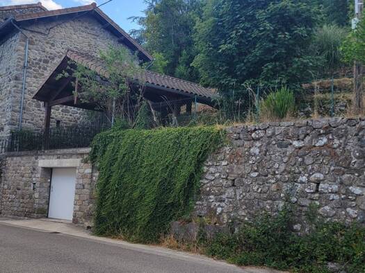 Maison à vendre 185 000 € 4 pièces 3 chambres 108,8 m² 957 m² de terrain Jaujac 07380