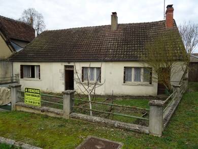 Maison à vendre 66 000 € 4 pièces 3 chambres 92 m² 699 m² de terrain Le Noyer 18260