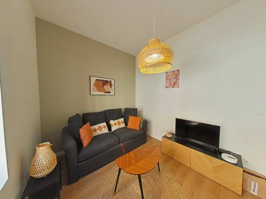 Appartement à louer 370 € 1 pièce 27,8 m² RDC Saint-Étienne 42000