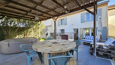 Maison à vendre 298 000 € 5 pièces 4 chambres 173 m² 574 m² de terrain St Gilles 30800