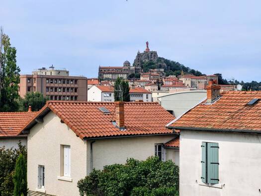 Maison à vendre 169 900 € 7 pièces 4 chambres 134 m² 333 m² de terrain Breuil-Carmes Le Puy-en-Velay 43000