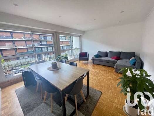 Appartement à vendre 222 000 € 4 pièces 3 chambres 81 m² Étage 1/4 Les Louvrais Pontoise 95300