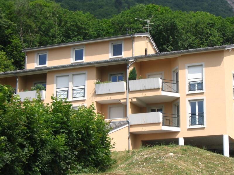 Maison à louer, 84m², LA TRONCHE