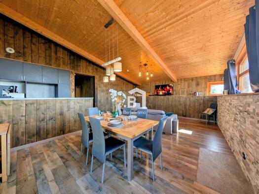 Chalet à vendre 399 000 € 11 pièces 4 chambres 211 m² 662 m² de terrain Ambérieu-en-Bugey 01500