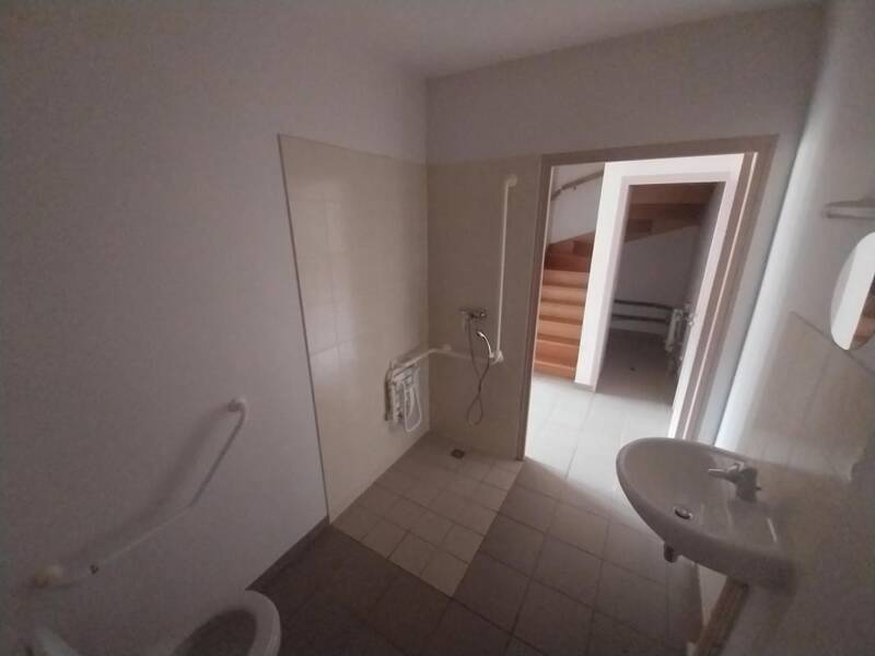 Maison à louer, 60m², LA ROCHE EN BRENIL