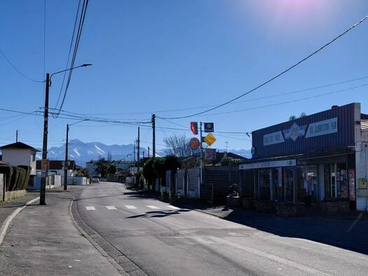 Bar / Café à vendre Fonds de commerce 295 400 € 487 m² d'espace de restauration Soues 65430