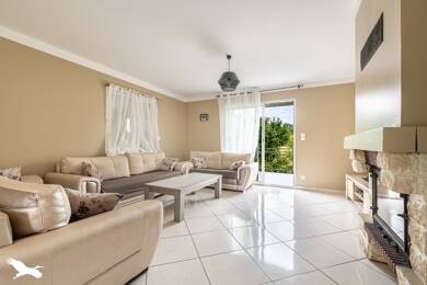 Maison à vendre 251 904 € 5 pièces 4 chambres 117 m² 810 m² de terrain Chaptelat 87270