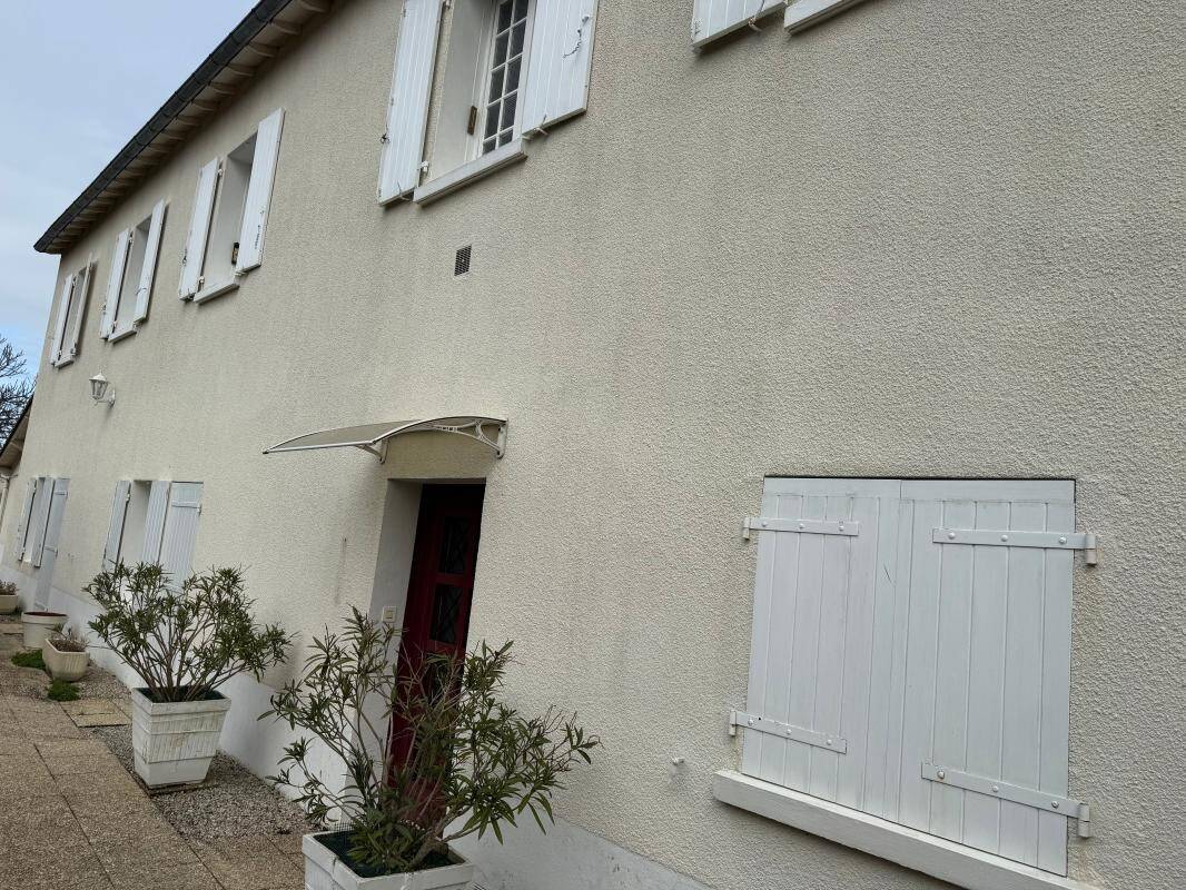 Maison à vendre, 162m², MAGNE