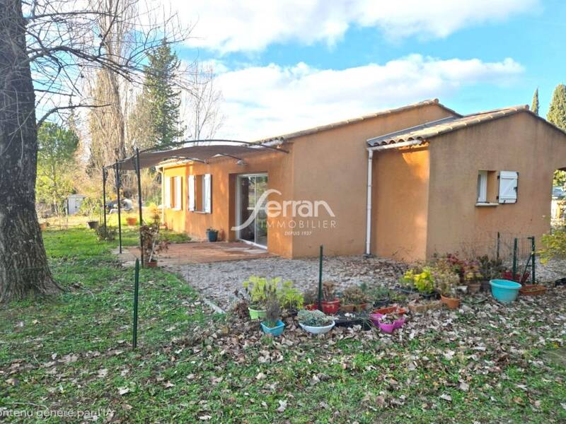 Maison à vendre, 77m², VILLECROZE
