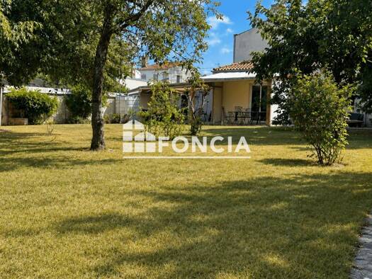 Maison à vendre 550 000 € 7 pièces 6 chambres 250 m² Rochefort 17300
