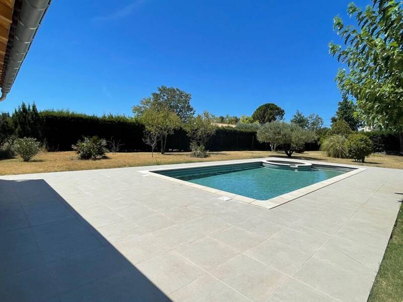 Maison à vendre, 180m², ENTRAIGUES SUR LA SORGUE