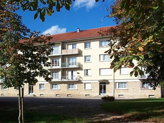 Appartement à louer 706 € 4 pièces 3 chambres 75 m² 2ème étage Ouest Châtillon-sur-Seine 21400