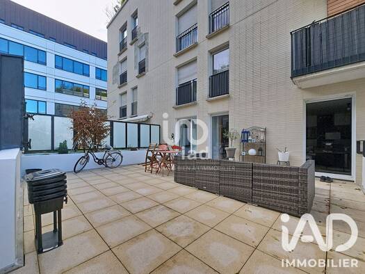 Appartement à vendre 355 000 € 3 pièces 2 chambres 68 m² Étage 2/5 Port à l'Anglais Vitry-sur-Seine 94400