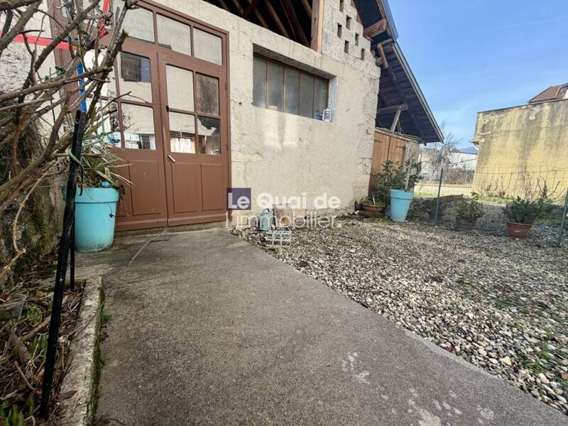 Maison à vendre, 50m², YENNE