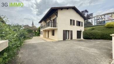 Villa à vendre 280 000 € 6 pièces 4 chambres 135 m² 848 m² de terrain Chalamont 01320