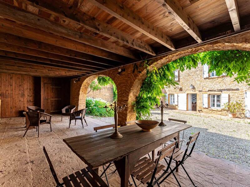 Maison à vendre, 360m², VILLE SUR JARNIOUX