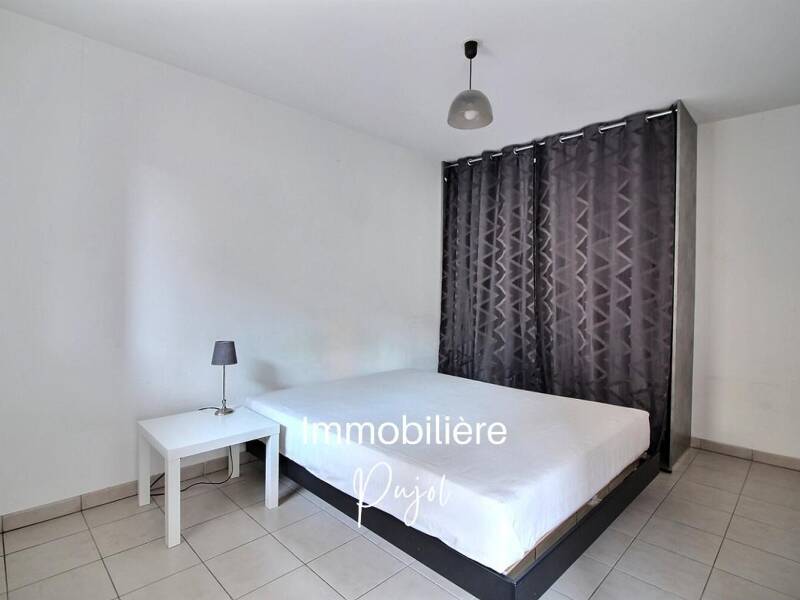 Maison à louer, 37m², MARSEILLE 4E