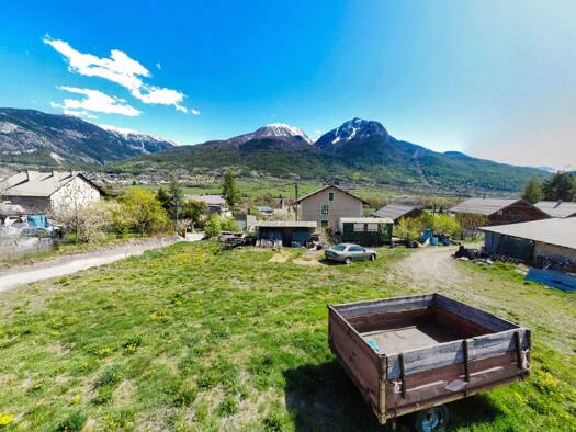 Terrain constructible viabilisé à vendre 228 000 € 769 m² de terrain Briancon Sud Briançon 05100