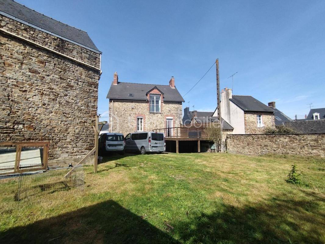 Maison à vendre, 111m², MARTIGNE FERCHAUD