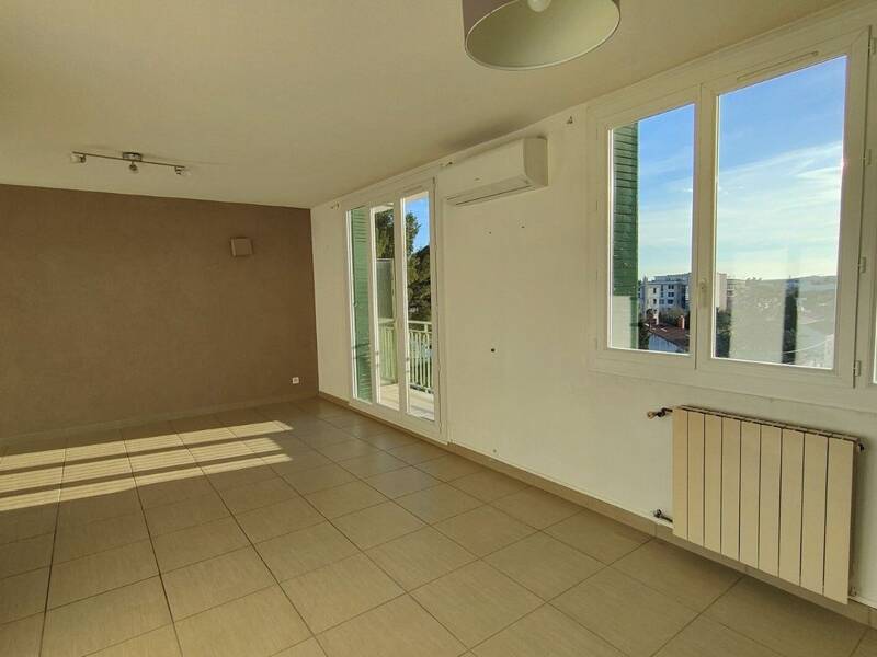 Maison à louer, 67m², NIMES